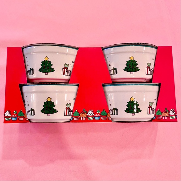 Hello Kitty Christmas Ramekin Holiday Bowl R Set of 4 Sanrio Stripe Red Dress - Picture 6 of 6